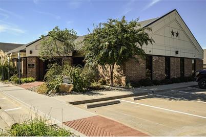 912 Foster Lane #100 - Photo 1