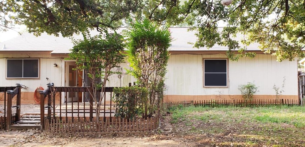 4007 Hideaway Dr, Arlington, TX 76017-3332