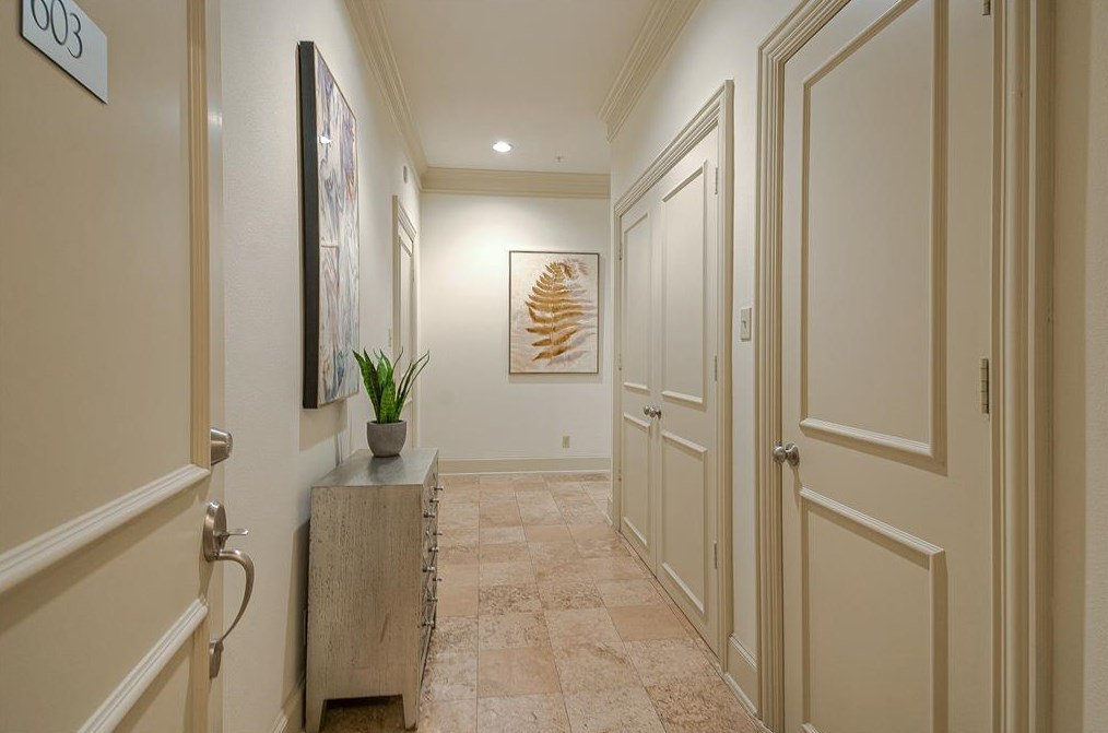 2848 Woodside St #6c, Dallas, TX