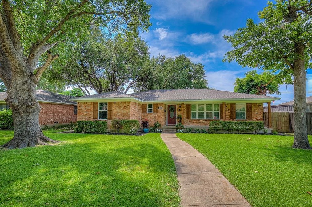 2920 Sharpview Ln, Dallas, TX 75228-6054