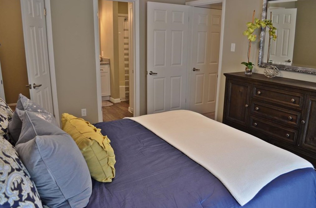 10006 Regal Park Ln #105, Dallas, TX 75230