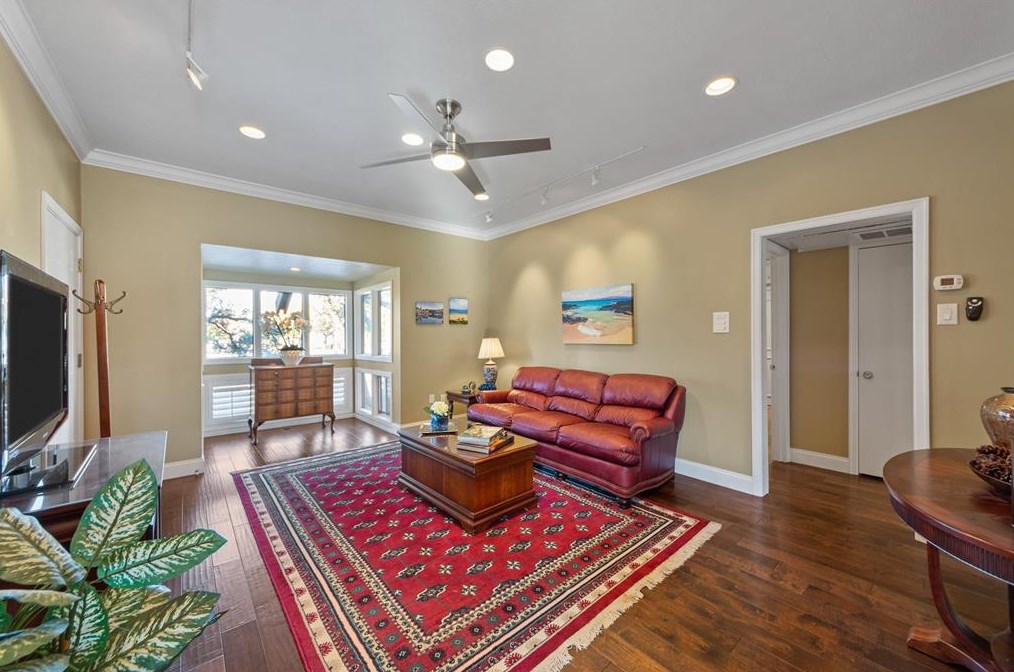 10776 Villager Rd, Dallas, TX 75230-3964