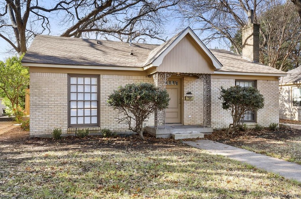 5411 Maple Springs Blvd, Dallas TX  75235-7548 exterior
