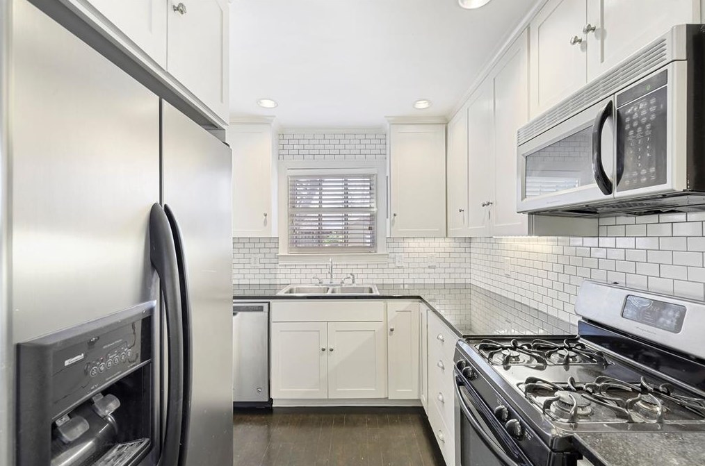 5411 Maple Springs Blvd, Dallas TX  75235-7548 exterior
