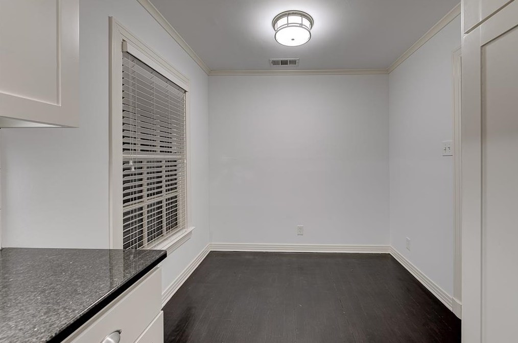 5411 Maple Springs Blvd, Dallas TX  75235-7548 exterior