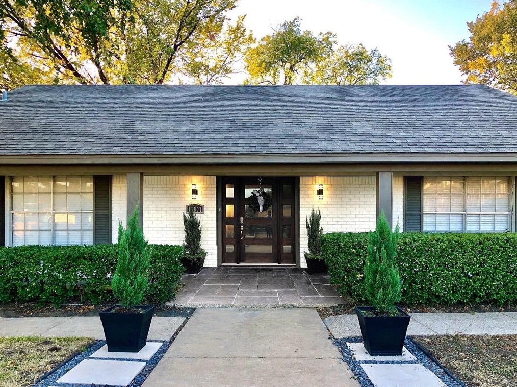 10807 Marsh Ln, Dallas, TX 75229-3905