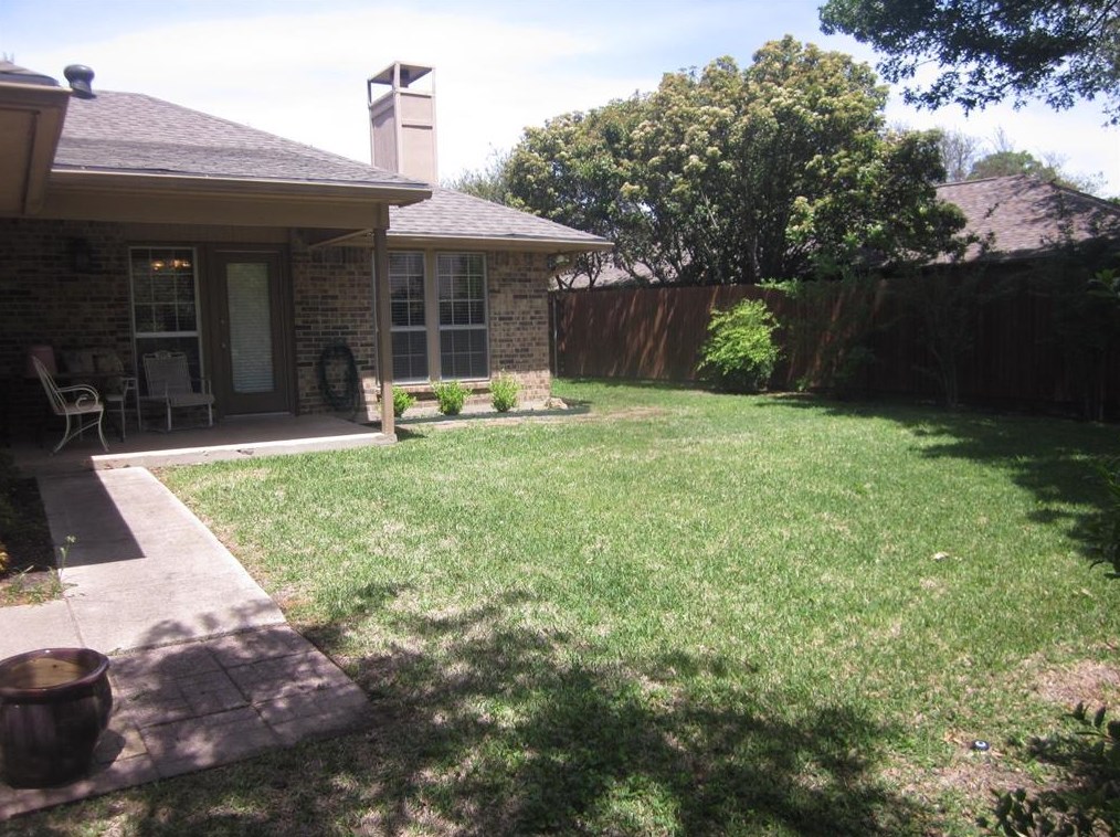 220 Cherrybark Dr, Coppell TX  75019-3546 exterior