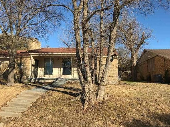 4901 Staples Ave, Fort Worth, TX 76133