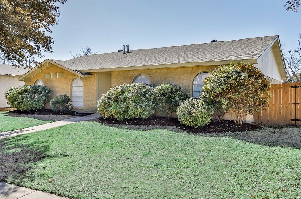 1838 Castille Dr, Carrollton, TX 75007-3014