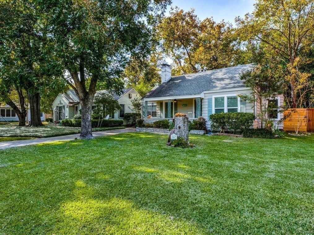 9007 San Fernando Way, Dallas, TX 75218-4038