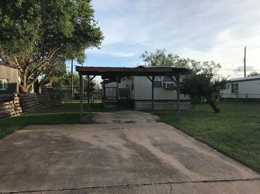5825 Atlantic Dr, Abilene, TX 79606