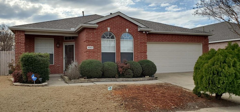 4943 Steeple Chase Ct, Grand Prairie, TX 75052-4599
