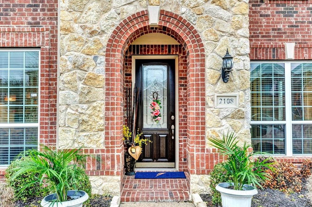 2108 Central Park Dr, St Paul, TX 75098