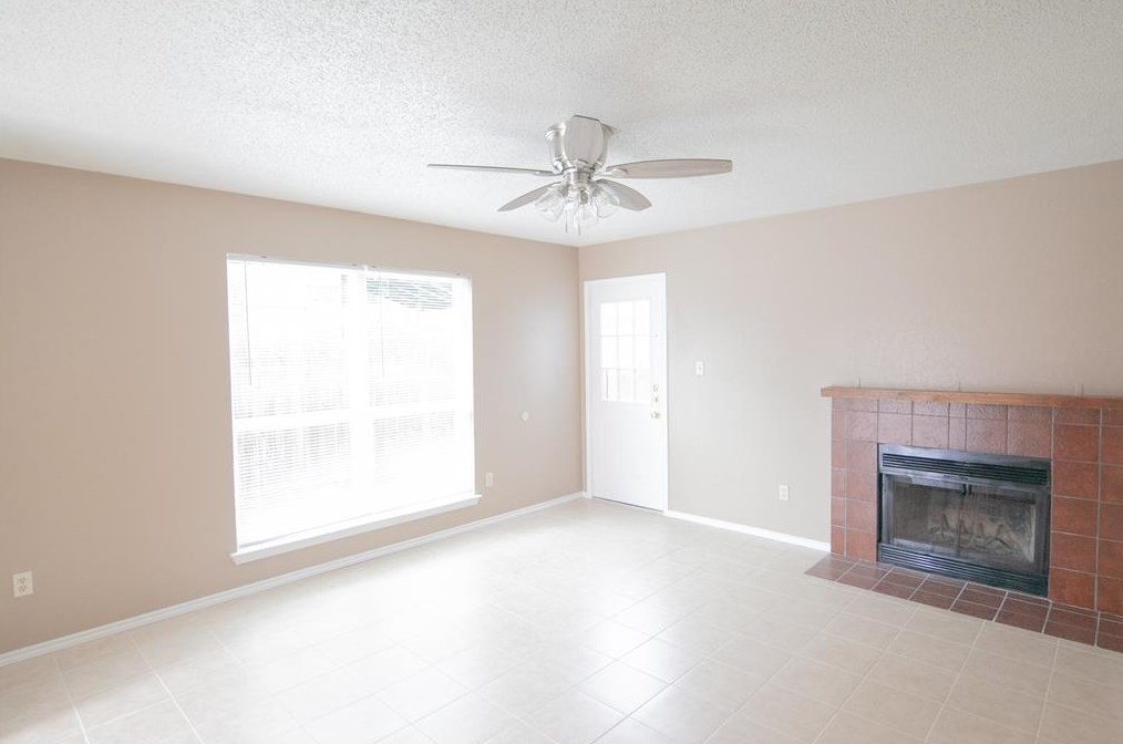 2607 Pinta Cir, Grand Prairie, TX 75052-5374