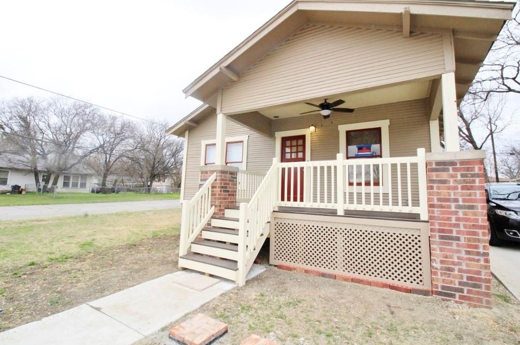 1201 E Pulaski St, Fort Worth, TX 76104
