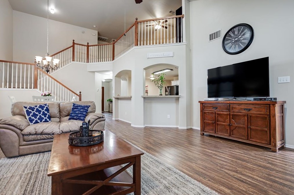1301 Cedar Branch Dr, St Paul, TX 75098