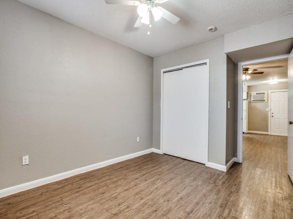 715 N Lancaster Ave #110, Dallas, TX 75203