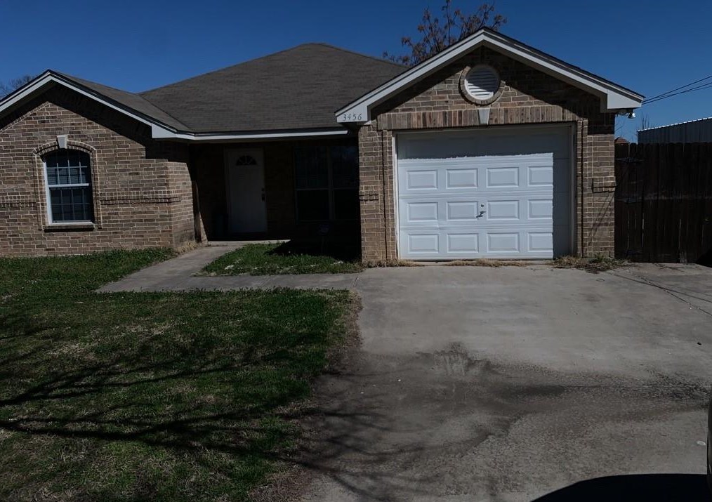 3456 Middlefield St, Dallas TX  75253-3205 exterior