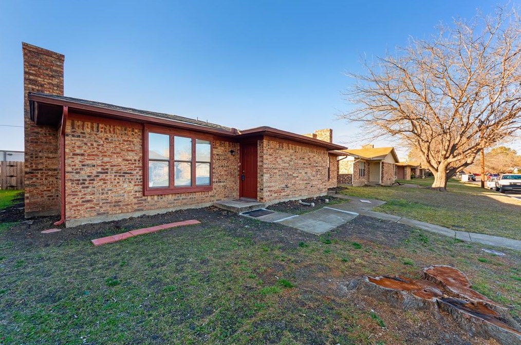 1826 Family Cir, Grand Prairie, TX 75051