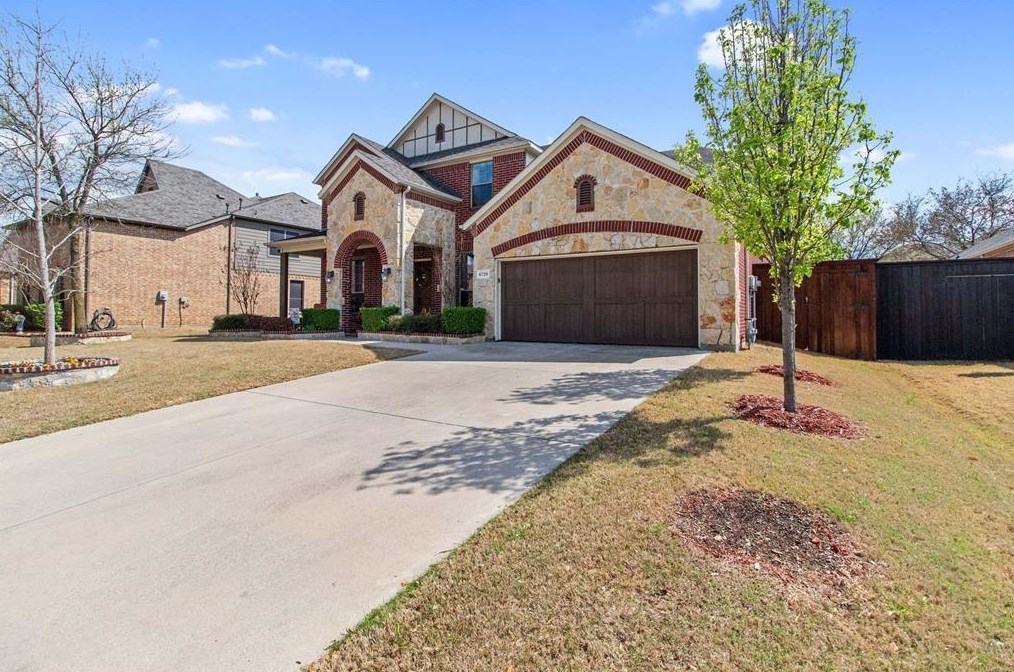 6720 Natures Way, Dallas, TX 75236-2233