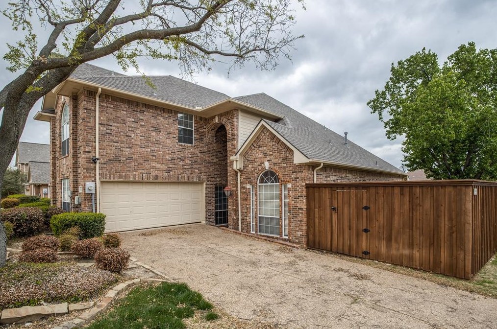 6901 Eagle Vail Dr, Plano TX  75093-8890 exterior