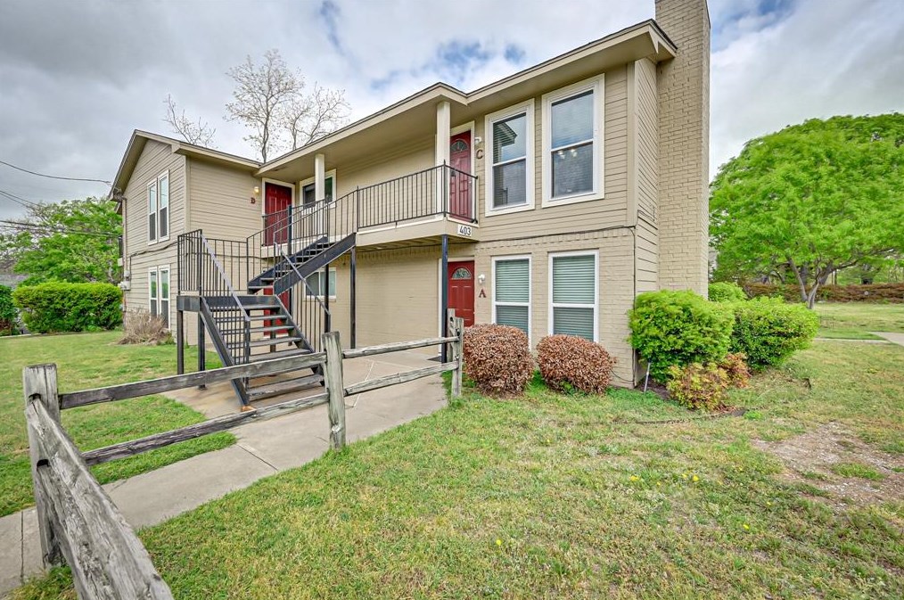 403 N 7th St #c, Midlothian, TX 76065