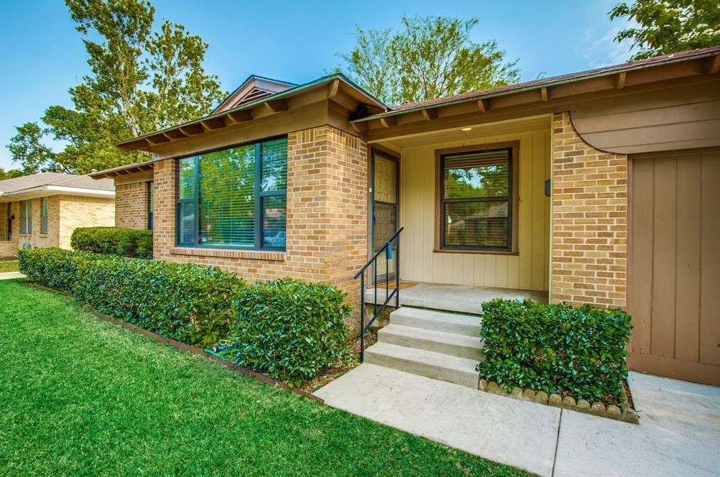 2432 San Paula Ave, Dallas, TX 75228-3158