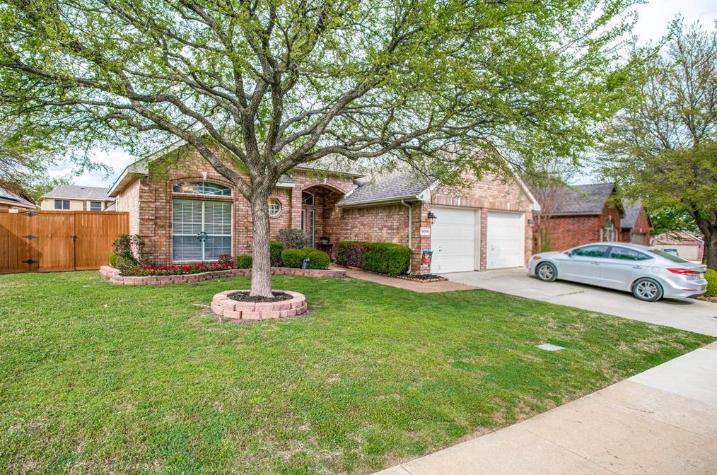 5004 Forest Lawn Dr, Mckinney, TX 75071-6466