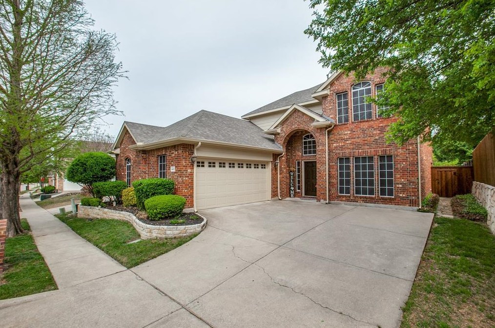 8400 Elk Mountain Trl, Mckinney, TX 75070-6895