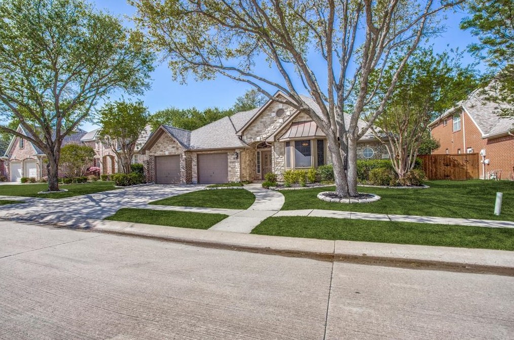 6107 Crimson Dr, Mckinney, TX 75070-5581