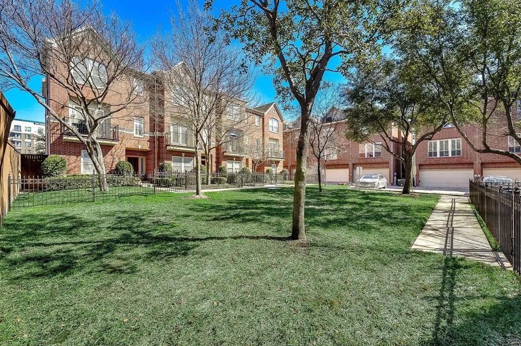 3471 Howell St, Dallas, TX 75204