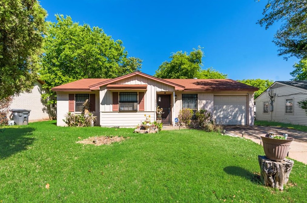 3923 Mehalia Dr, Dallas TX  75241-5251 exterior