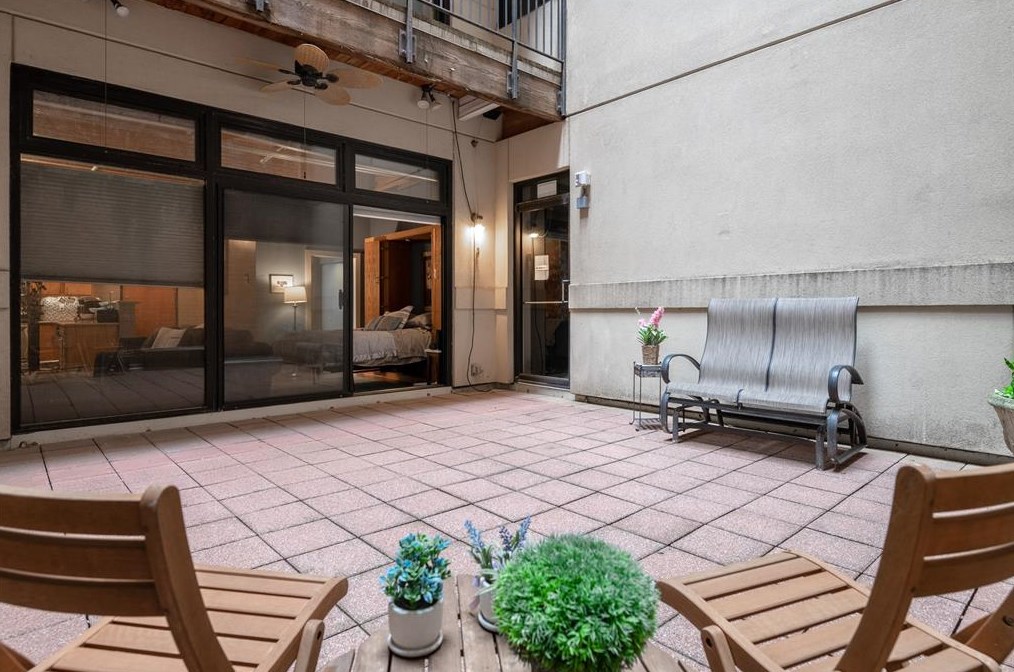 509 Elm St Apt 201, Dallas, TX 75202