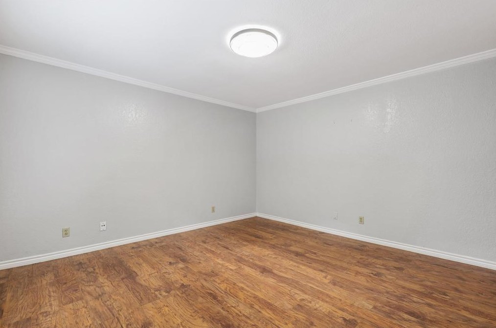 3929 Buena Vista St #e, Dallas, TX