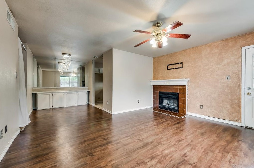 2621 Pinta Cir, Grand Prairie, TX 75052-5379