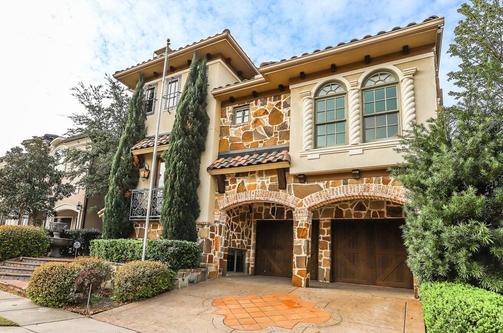 7012 Luxborough Dr, Plano, TX 75024