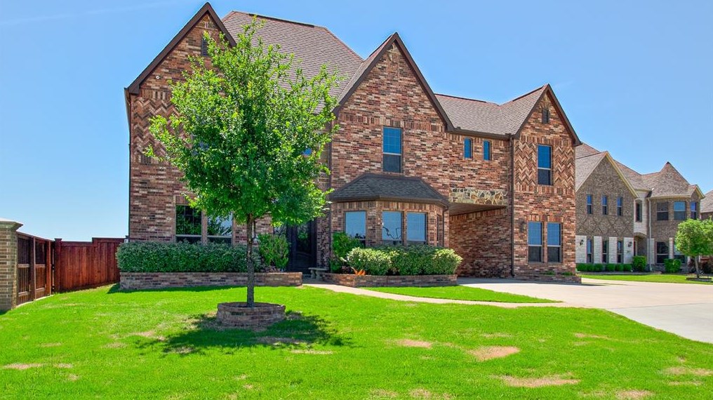 2803 England Pkwy, Grand Prairie, TX 75054-6768