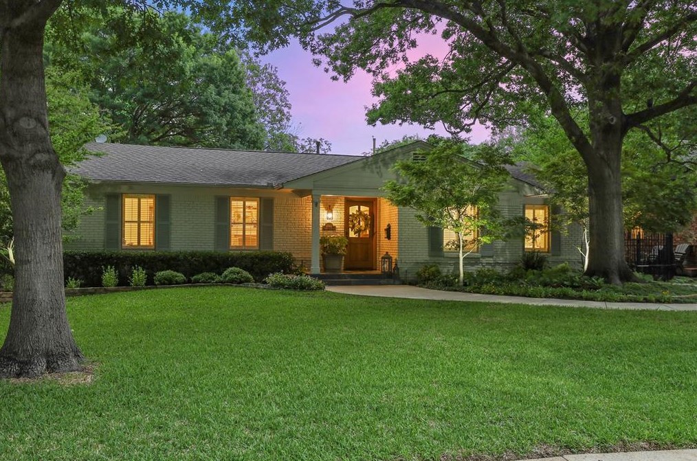 3543 Vancouver Dr, Dallas, TX 75229-3855
