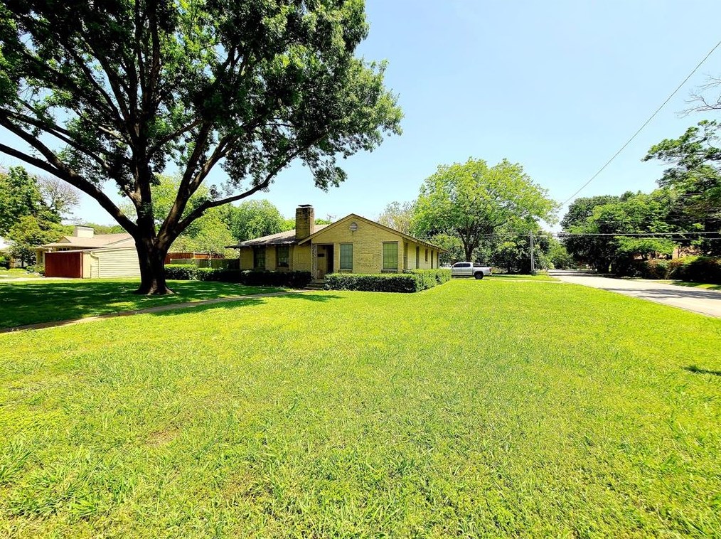 9306 Forest Hills Blvd, Dallas, TX 75218