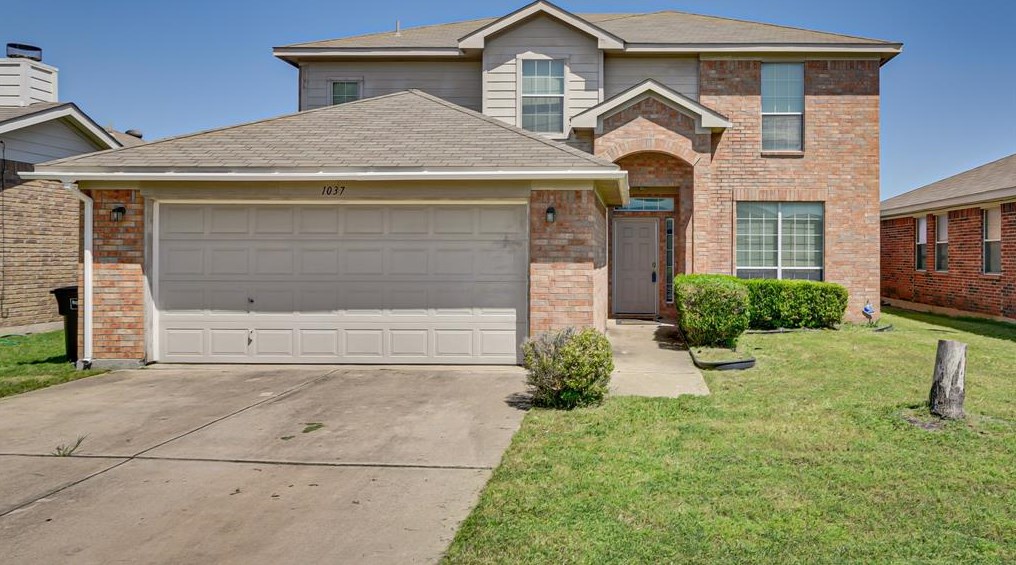 1037 Mckavett Dr, Fort Worth, TX 76140