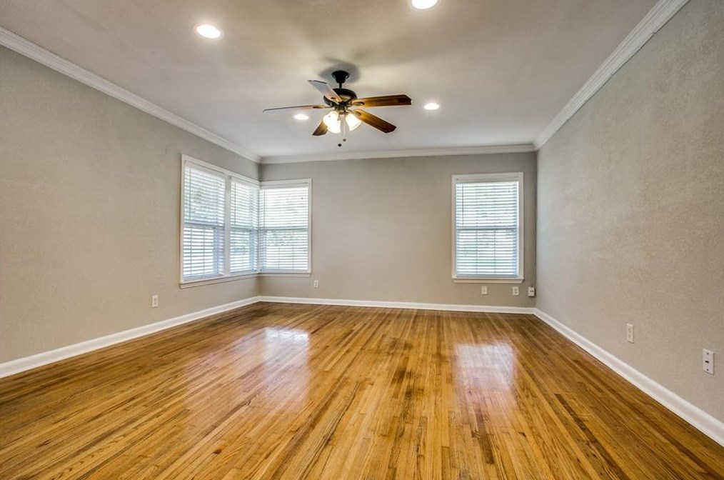 3945 Hawick Ln, Dallas TX  75220-5018 exterior