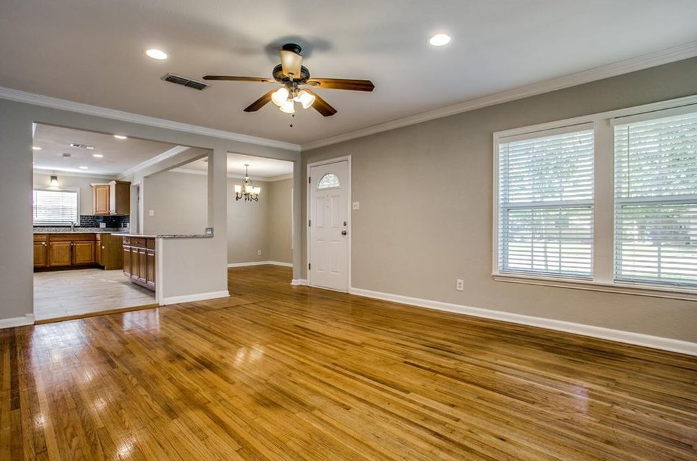 3945 Hawick Ln, Dallas, TX 75220