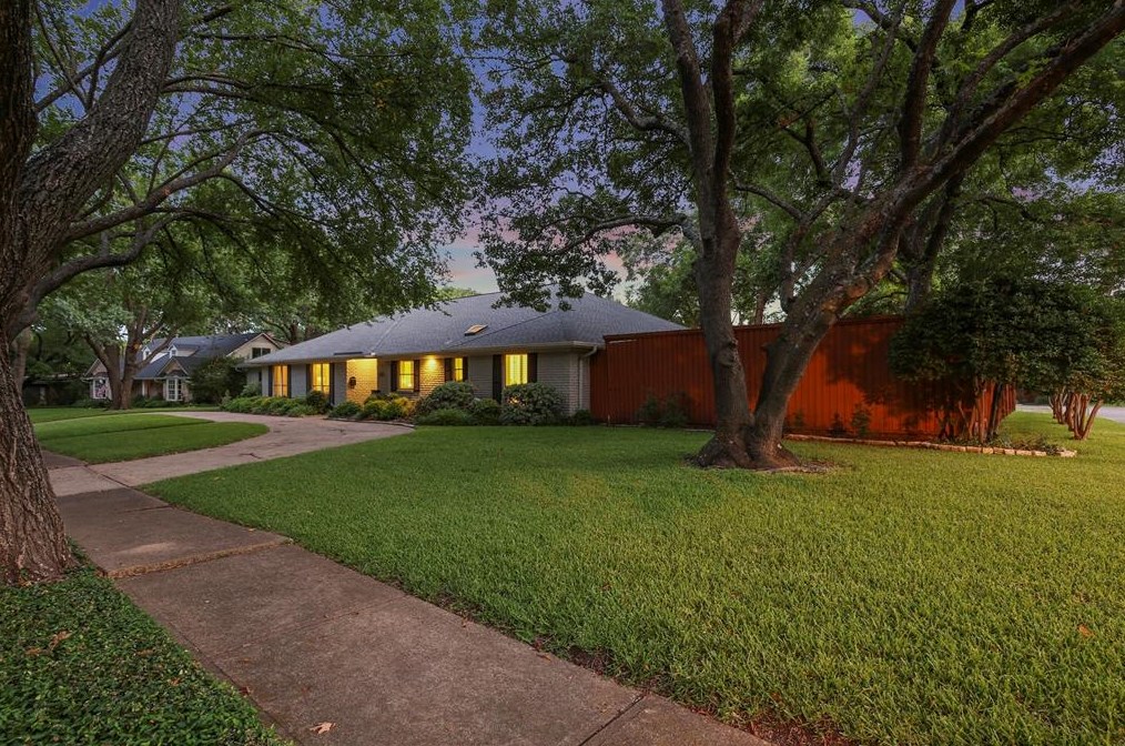 7308 Blairview Dr, Dallas, TX 75230