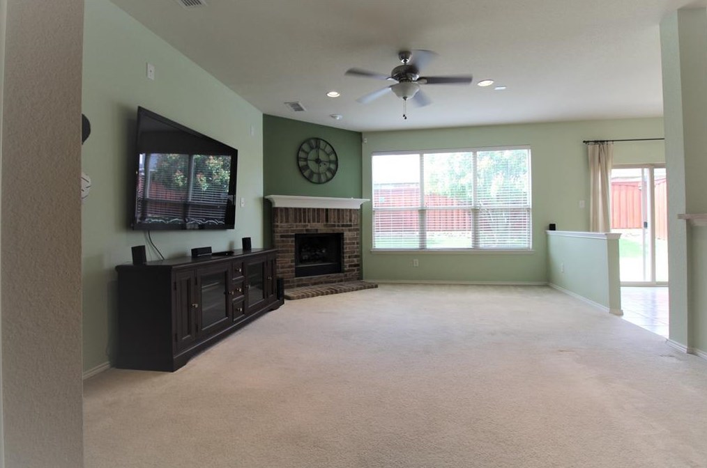 407 Fisherman Trl, Mckinney TX  75454-2154 exterior