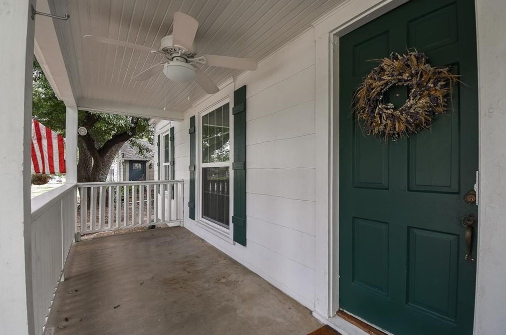 4421 Calmont Ave, Fort Worth, TX 76107