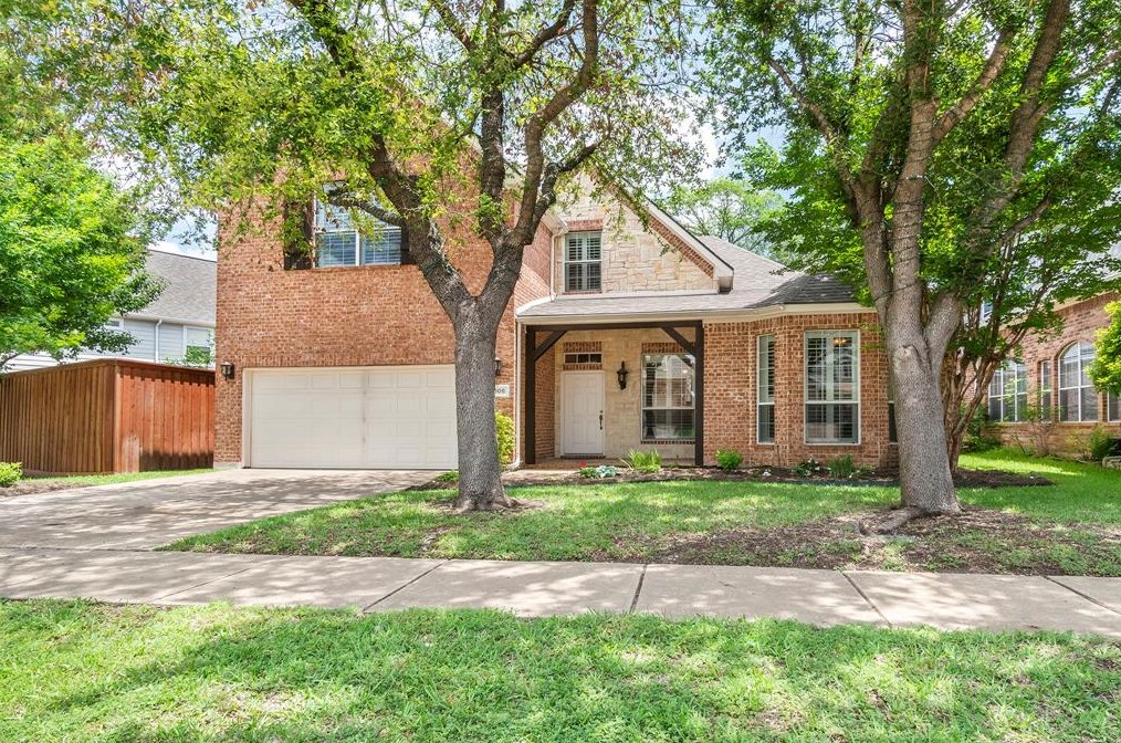 808 Brookwater Dr, Mckinney, TX 75071-5580