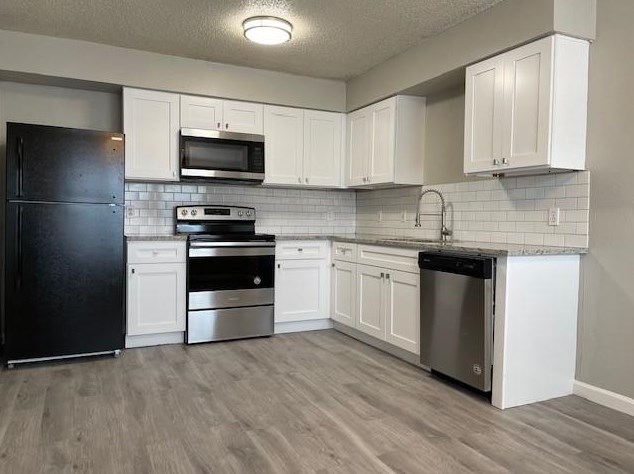 327 3rd St #103, Grand Prairie, TX 75051