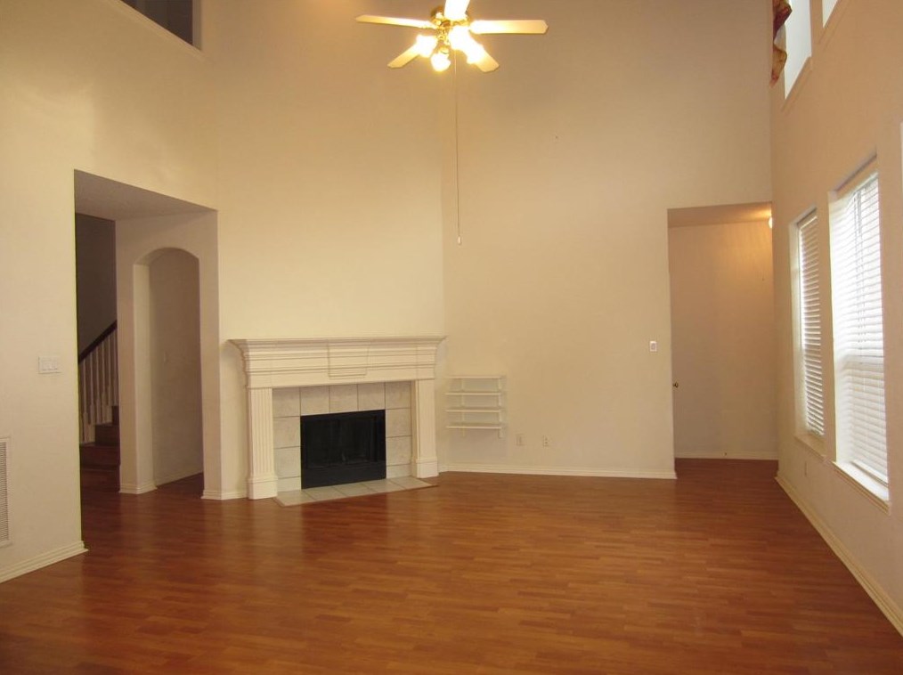 8213 Spring Valley Ln, Plano, TX 75025