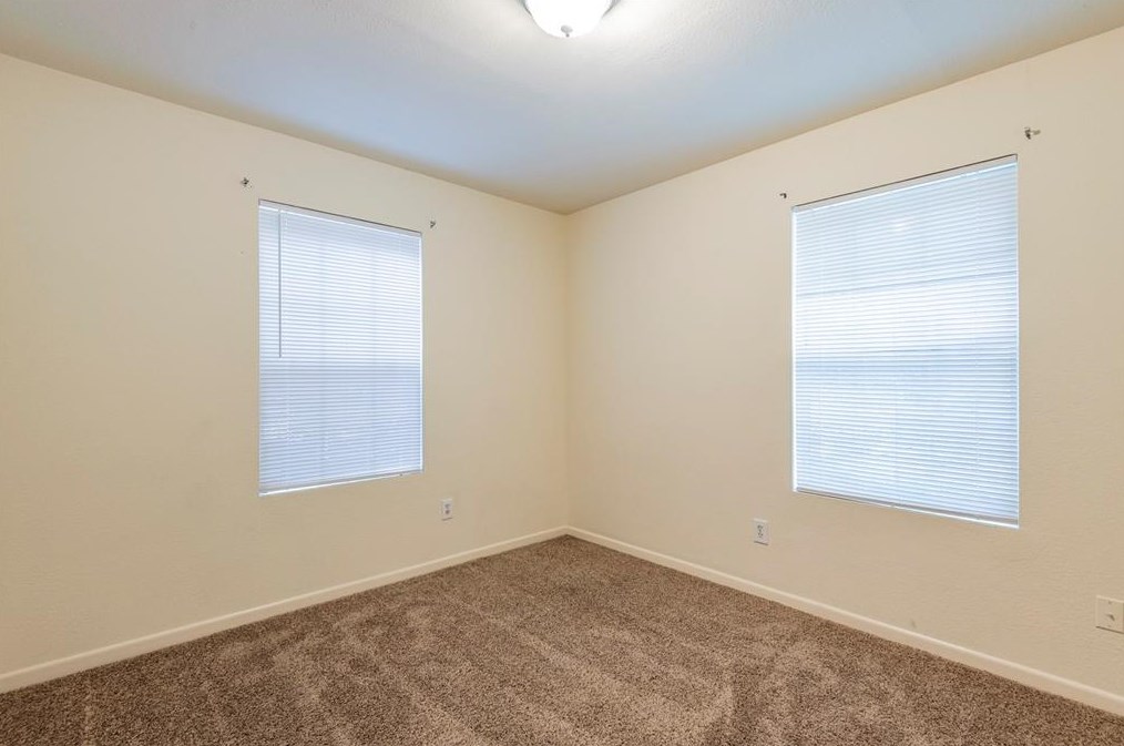 5729 Mona Ln, Dallas TX  75236-1721 exterior