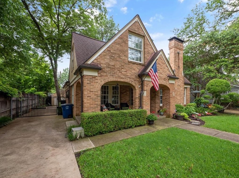 5842 Morningside Ave, Dallas, TX 75206-5920